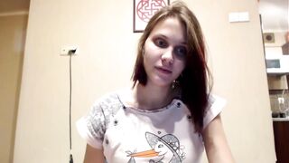 Lilly a terhes tini picsa maszturbációja