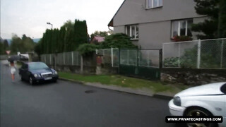 Angel Piaff a gyönyörű fiatal kisasszony