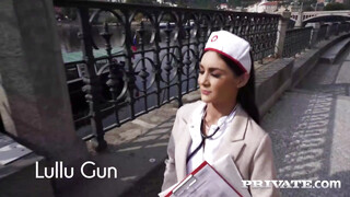 Private - Lullu Gun durván popóba dugva