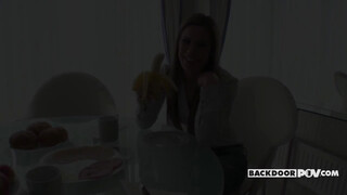 Its POV - Athina Love a magyar pornófilmes bige hátsó bejáratba kefélve