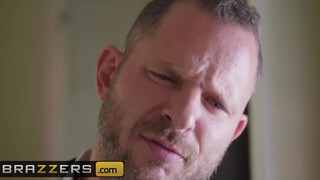Brazzers - Honey Gold a dögös félvér kiscsaj