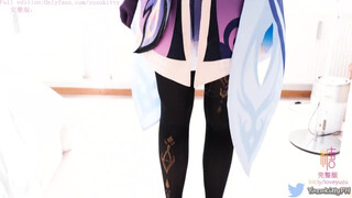 Cosplay-es spiné lábbal közösül és aztán őt reszelik
