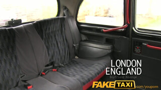 FakeTaxi - szűk pinájú nag didkós lány