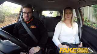 Fake Driving School a csattogó cicis Nikki Dream