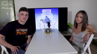 Tini kicsike keblű spiné és a tetovált krapek - Hot Guys Fuck