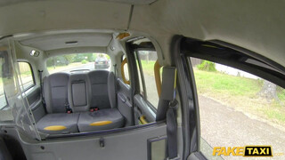 Fake Taxi - Kira Noir a gyönyörű barna bula