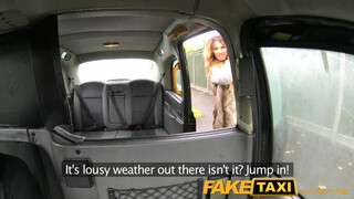 FakeTaxi - igazi aranyásó bige