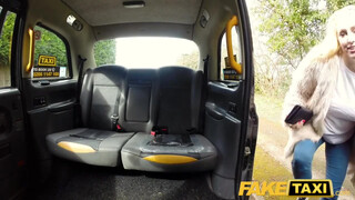 Fake Taxi - Méretes csöcsű világos szőke megkúrelva