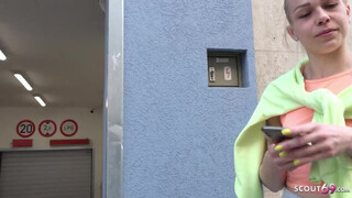 GERMAN SCOUT - 24 éves világos szőke picsa megdöngetve