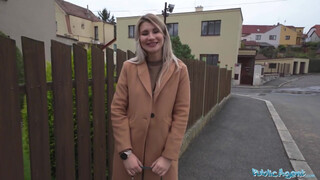Public Agent - Marsianna Amon a hatalmas csöcsű kisasszony