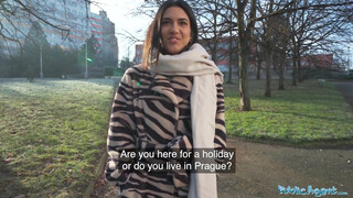 Public Agent - Lena Coxx kiborotvált picsája megrakva