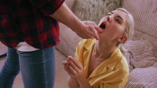 WOWGIRLS - Eva Elfie a hatalmas didkós orosz bige