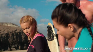 Private com - Cherry Kiss a fullos szörfös nőci