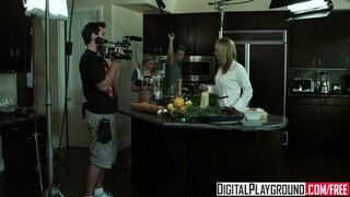 Digital Playground - Riley Steele a dugásmániás világos szőke spiné