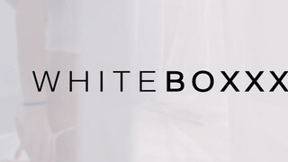 WHITEBOXXX - Kaisa Nord a méretes mellű orosz spiné