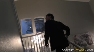 Pepper Hart alaposan megdöngetve