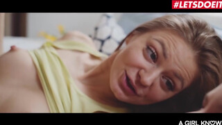 Leszbi VÁLOGATÁS! Intenzív spiné a csajjal orgazmusok