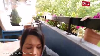 Lara Bergmann forró baletli cumizása megrakva méretes faszal