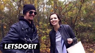 Méretes cicis barna hajú német picsa felvétel a hatalmas kombiban vad baszásra