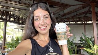 Tini cumizás a starbucks mosdójában – arcára spriccelő fütykös utána kávézás nyálkával középen