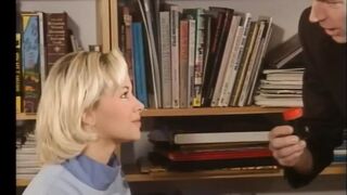 Tömjük tele a seggüket méretes farokkal retro pornó teljes filmben